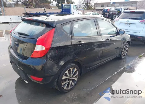 2015 Hyundai Accent Sport z USA, uszkodzony, nr VIN KMHCU5AE9FU232943